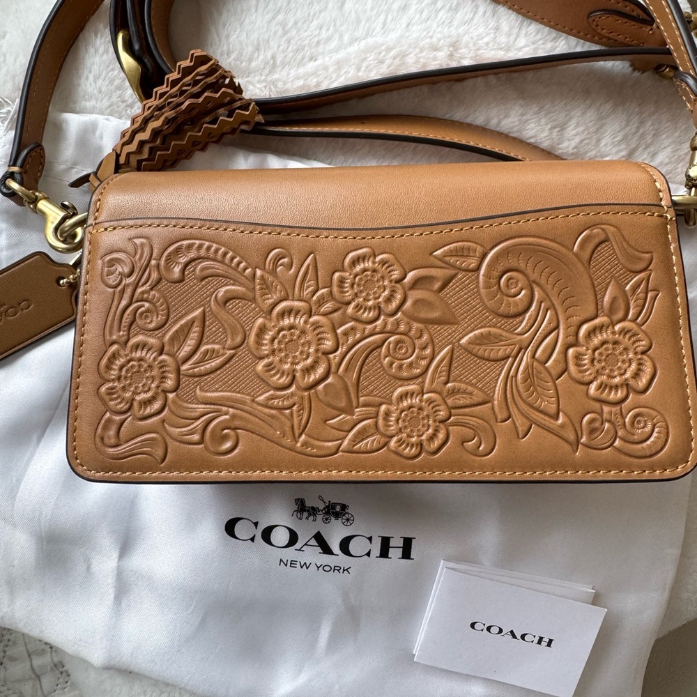 Coach Floral Tabby 20 - Picture 5 of 9